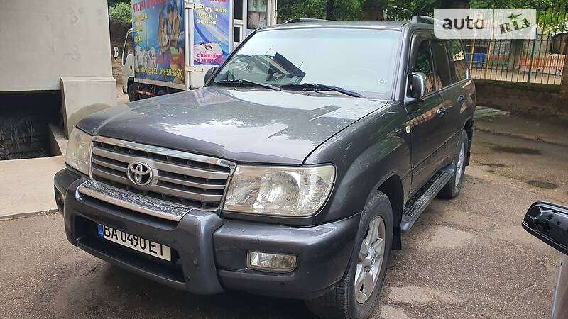 Внедорожник / Кроссовер Toyota Land Cruiser 2002 в Кропивницком