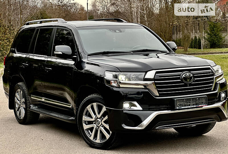 Позашляховик / Кросовер Toyota Land Cruiser 2018 в 