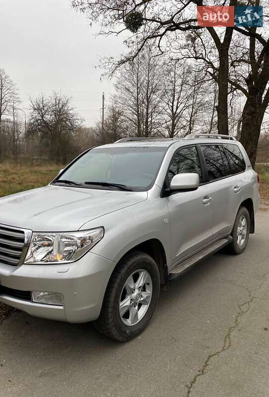Внедорожник / Кроссовер Toyota Land Cruiser 2011 в Киеве