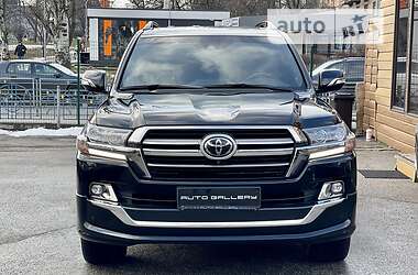 Позашляховик / Кросовер Toyota Land Cruiser 2020 в Києві