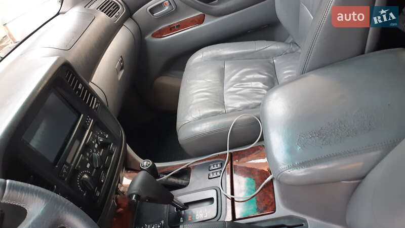 Внедорожник / Кроссовер Toyota Land Cruiser 2001 в Коломые