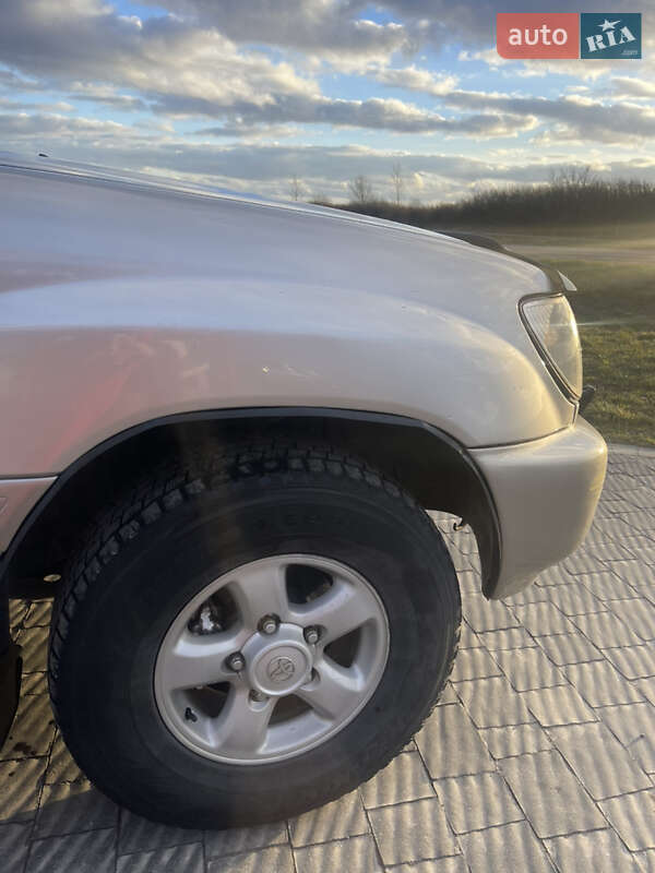 Внедорожник / Кроссовер Toyota Land Cruiser 2001 в Львове