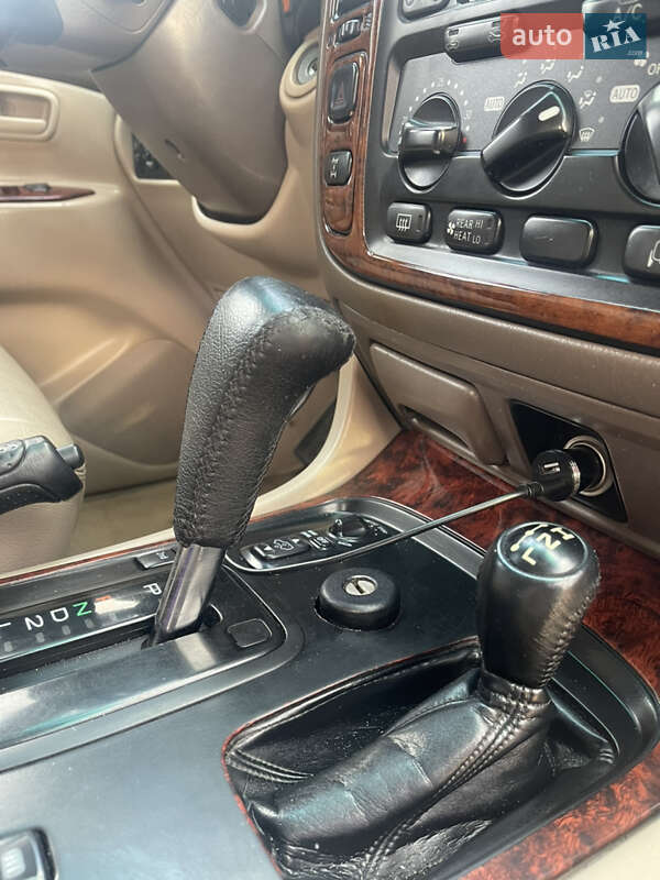 Внедорожник / Кроссовер Toyota Land Cruiser 2001 в Львове