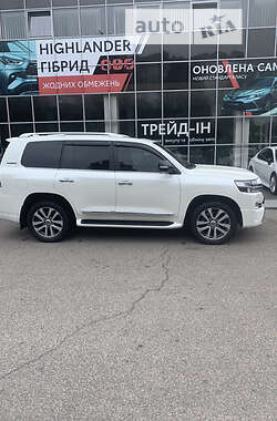 Внедорожник / Кроссовер Toyota Land Cruiser 2017 в Днепре