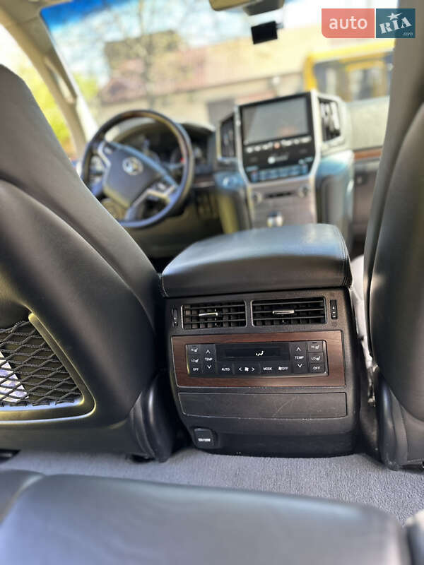 Позашляховик / Кросовер Toyota Land Cruiser 2016 в Одесі