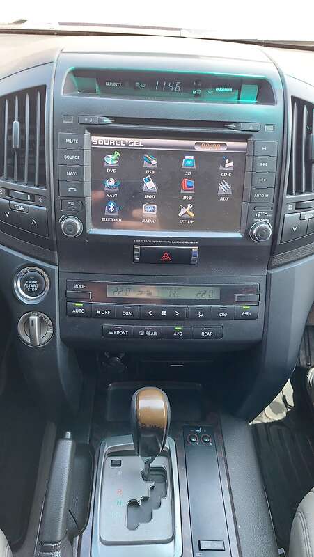 Внедорожник / Кроссовер Toyota Land Cruiser 2010 в Днепре