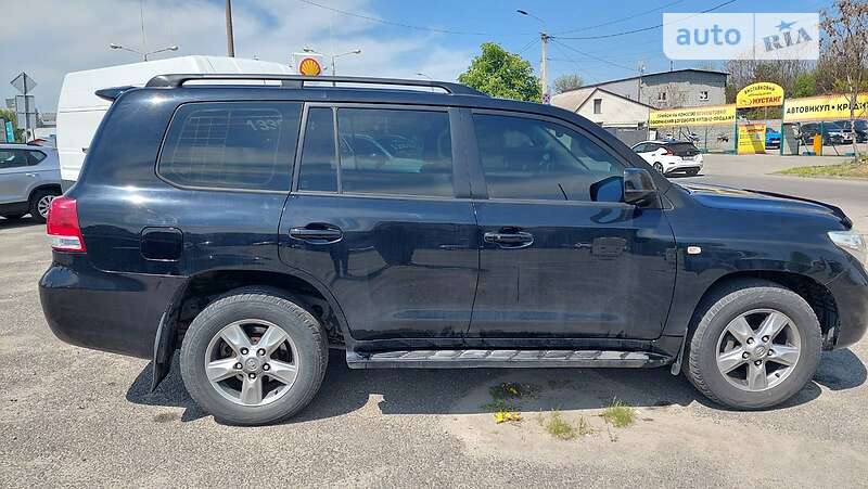 Внедорожник / Кроссовер Toyota Land Cruiser 2010 в Днепре