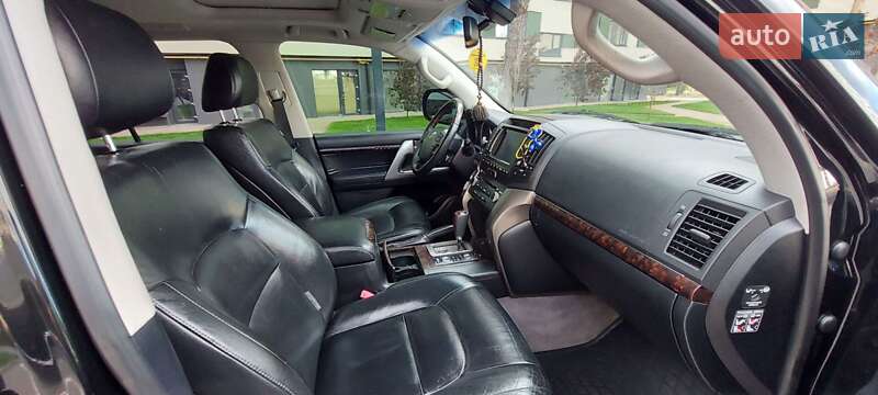 Позашляховик / Кросовер Toyota Land Cruiser 2011 в Києві