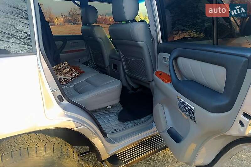 Позашляховик / Кросовер Toyota Land Cruiser 2004 в Лозовій
