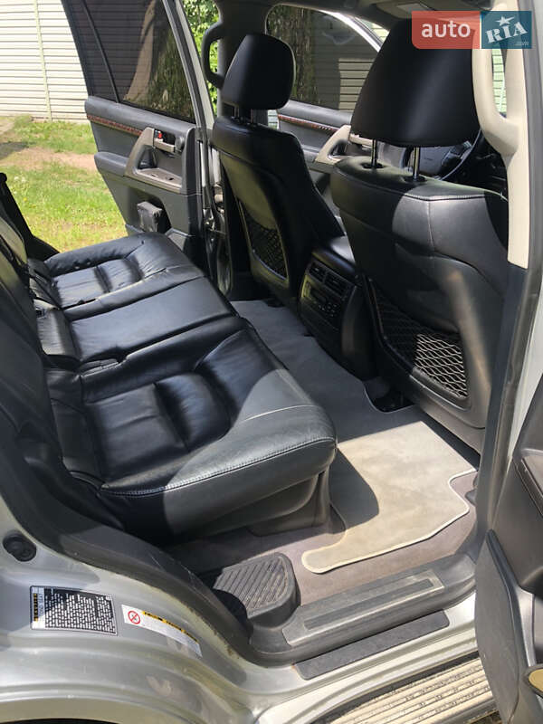 Внедорожник / Кроссовер Toyota Land Cruiser 2011 в Киеве
