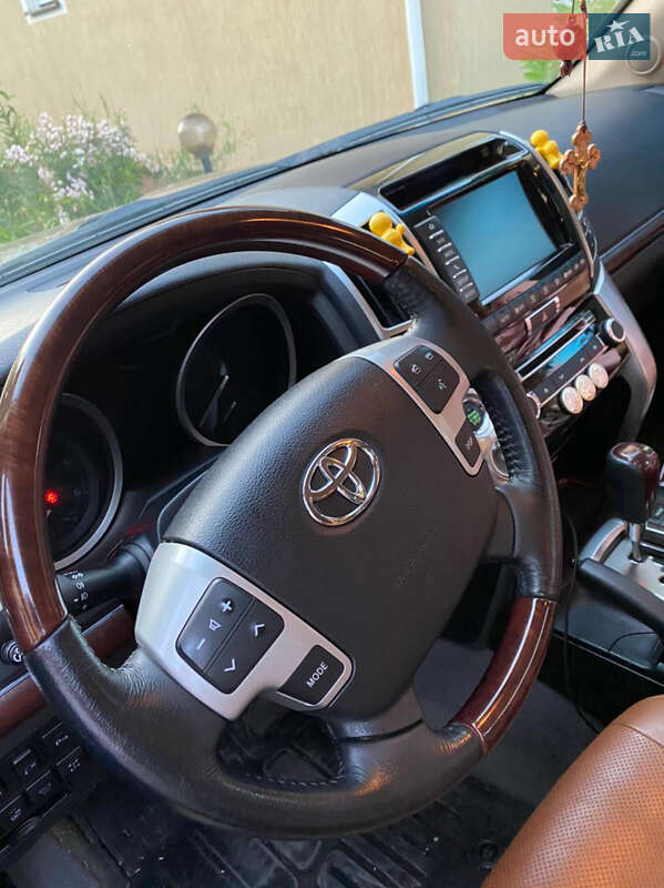 Внедорожник / Кроссовер Toyota Land Cruiser 2014 в Ужгороде