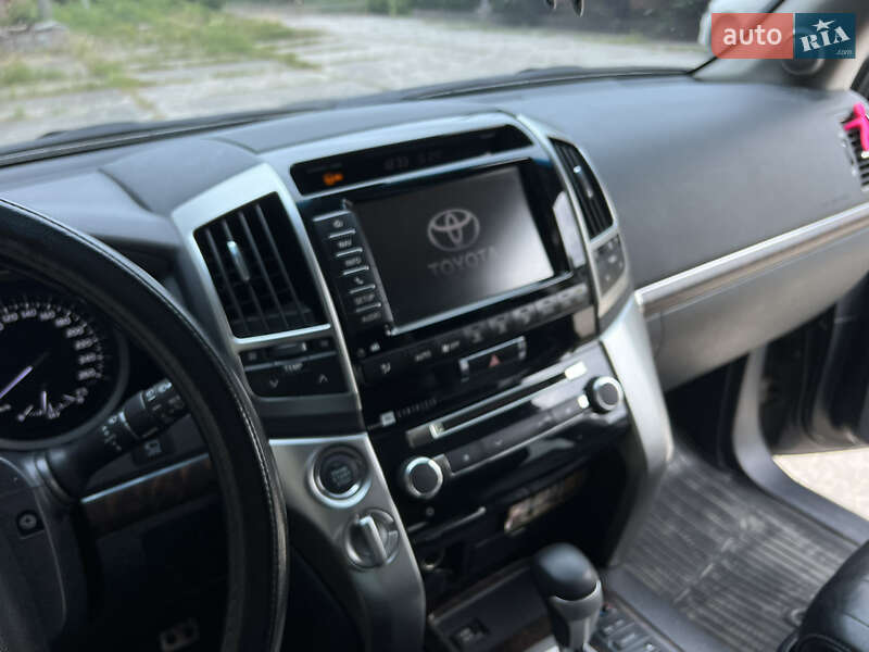 Внедорожник / Кроссовер Toyota Land Cruiser 2012 в Киеве