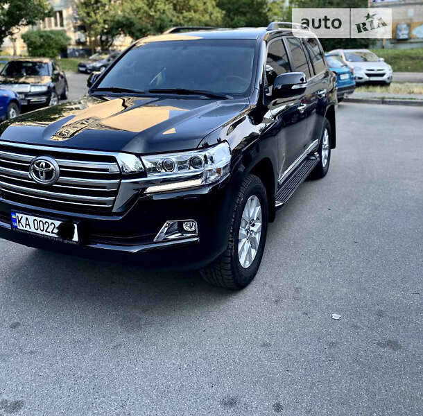 Внедорожник / Кроссовер Toyota Land Cruiser 2019 в Киеве