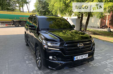 Позашляховик / Кросовер Toyota Land Cruiser 2017 в 