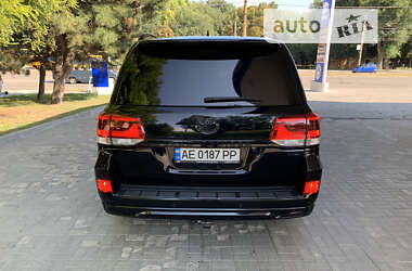 Позашляховик / Кросовер Toyota Land Cruiser 2017 в 