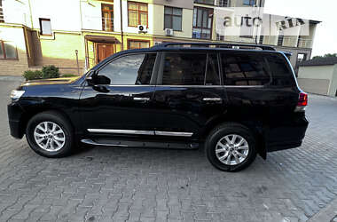 Внедорожник / Кроссовер Toyota Land Cruiser 2019 в 