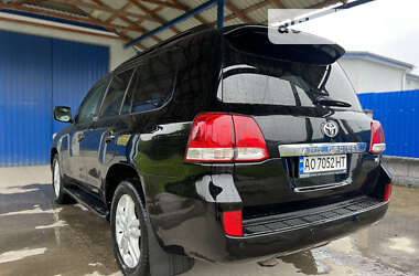 Внедорожник / Кроссовер Toyota Land Cruiser 2011 в Ужгороде