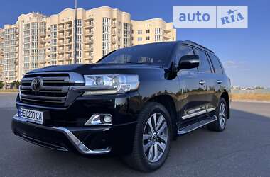 Позашляховик / Кросовер Toyota Land Cruiser 2017 в Миколаєві