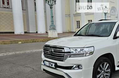 Позашляховик / Кросовер Toyota Land Cruiser 2016 в Жовтих Водах