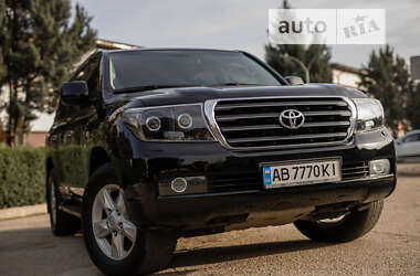 Внедорожник / Кроссовер Toyota Land Cruiser 2011 в Могилев-Подольске