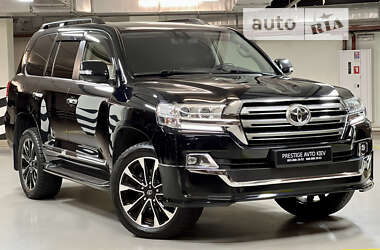 Внедорожник / Кроссовер Toyota Land Cruiser 2019 в 
