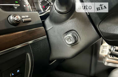 Внедорожник / Кроссовер Toyota Land Cruiser 2019 в 