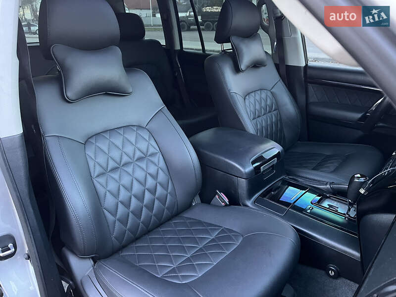 Позашляховик / Кросовер Toyota Land Cruiser 2008 в Сваляві