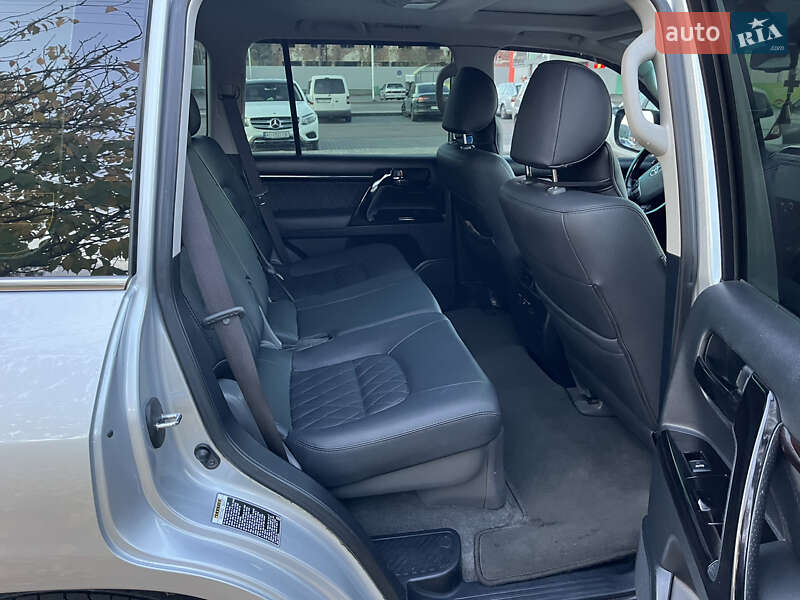 Позашляховик / Кросовер Toyota Land Cruiser 2008 в Сваляві