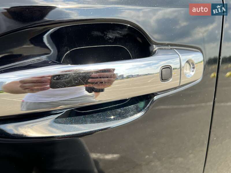 Позашляховик / Кросовер Toyota Land Cruiser 2012 в Дніпрі