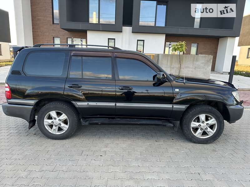 Внедорожник / Кроссовер Toyota Land Cruiser 2003 в Ровно фото 5 Внедорожник / Кроссовер Toyota Land Cruiser 2003 в Ровно