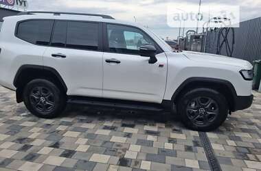 Внедорожник / Кроссовер Toyota Land Cruiser 2022 в 