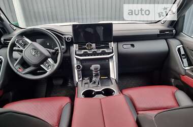 Внедорожник / Кроссовер Toyota Land Cruiser 2022 в 