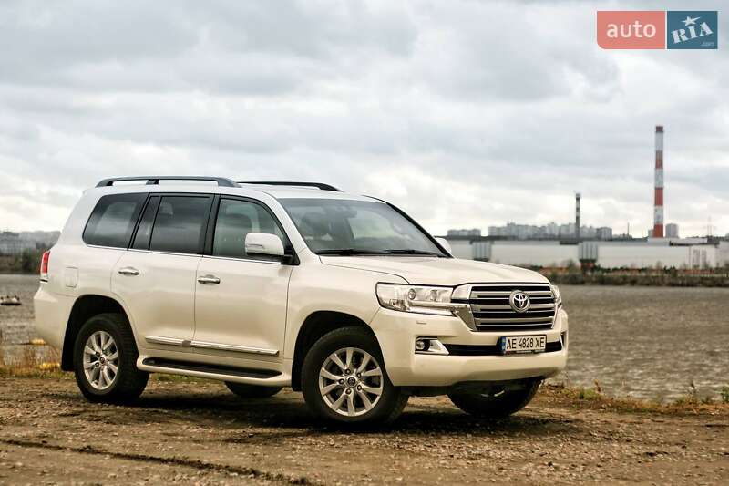 Внедорожник / Кроссовер Toyota Land Cruiser 2019 в Днепре