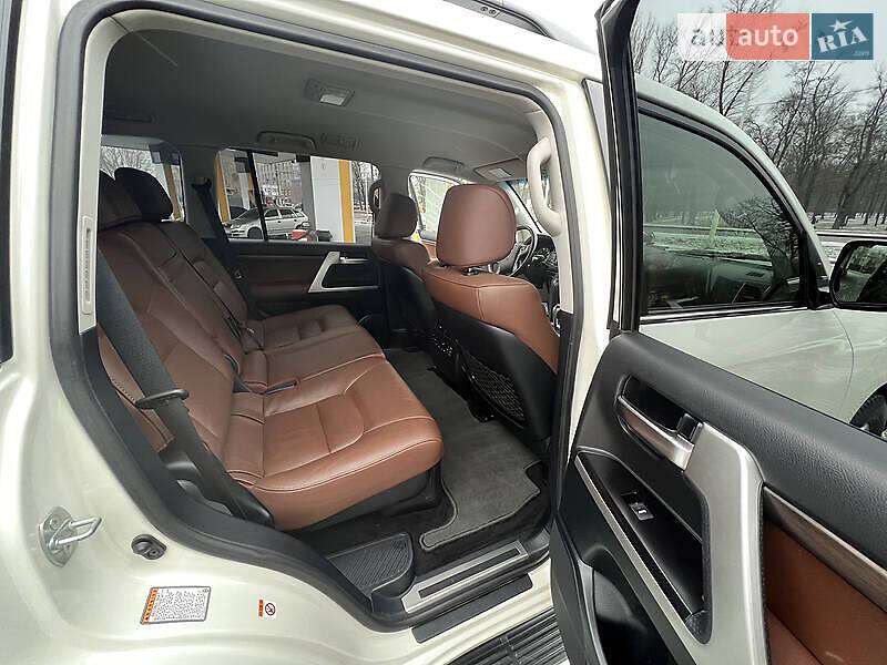 Внедорожник / Кроссовер Toyota Land Cruiser 2019 в Днепре