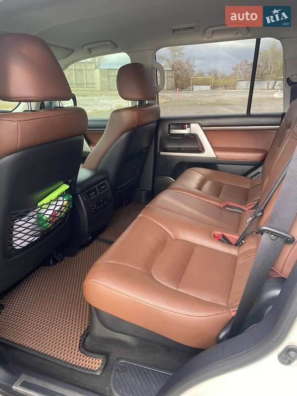 Внедорожник / Кроссовер Toyota Land Cruiser 2019 в Днепре