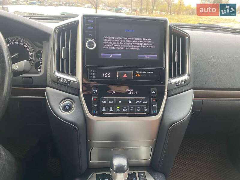 Внедорожник / Кроссовер Toyota Land Cruiser 2019 в Днепре