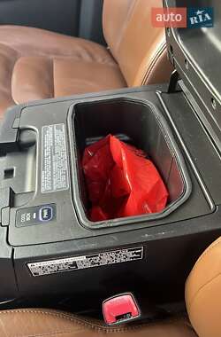 Внедорожник / Кроссовер Toyota Land Cruiser 2014 в 