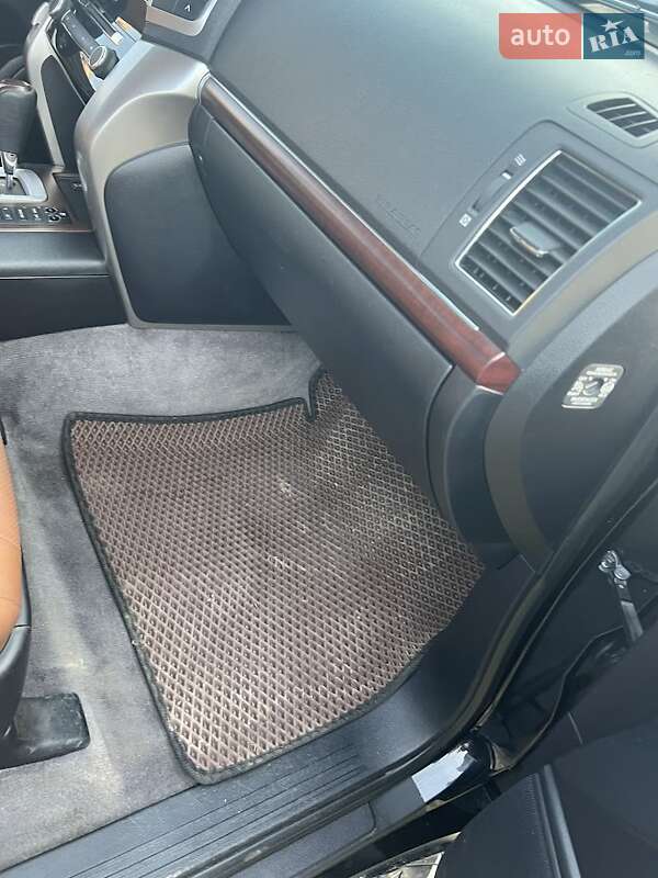 Внедорожник / Кроссовер Toyota Land Cruiser 2014 в Киеве фото 16 Внедорожник / Кроссовер Toyota Land Cruiser 2014 в Киеве