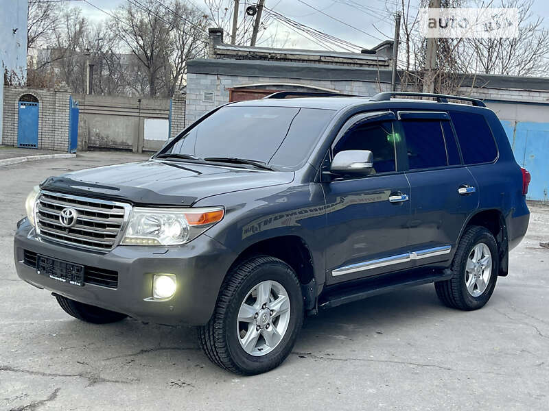Toyota Land Cruiser 2012