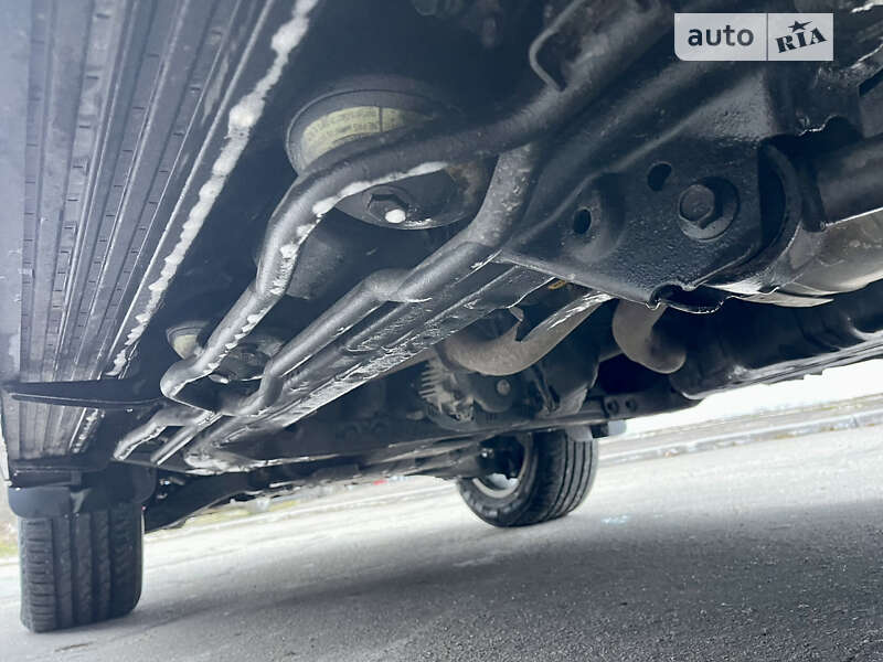 Внедорожник / Кроссовер Toyota Land Cruiser 2012 в Каменском фото 21 Внедорожник / Кроссовер Toyota Land Cruiser 2012 в Каменском