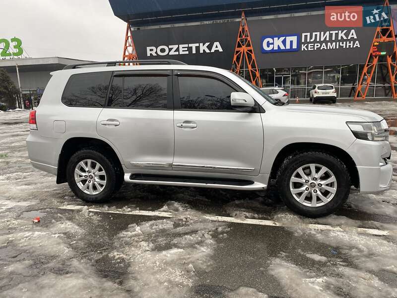 Позашляховик / Кросовер Toyota Land Cruiser 2008 в Києві фото 9 Позашляховик / Кросовер Toyota Land Cruiser 2008 в Києві