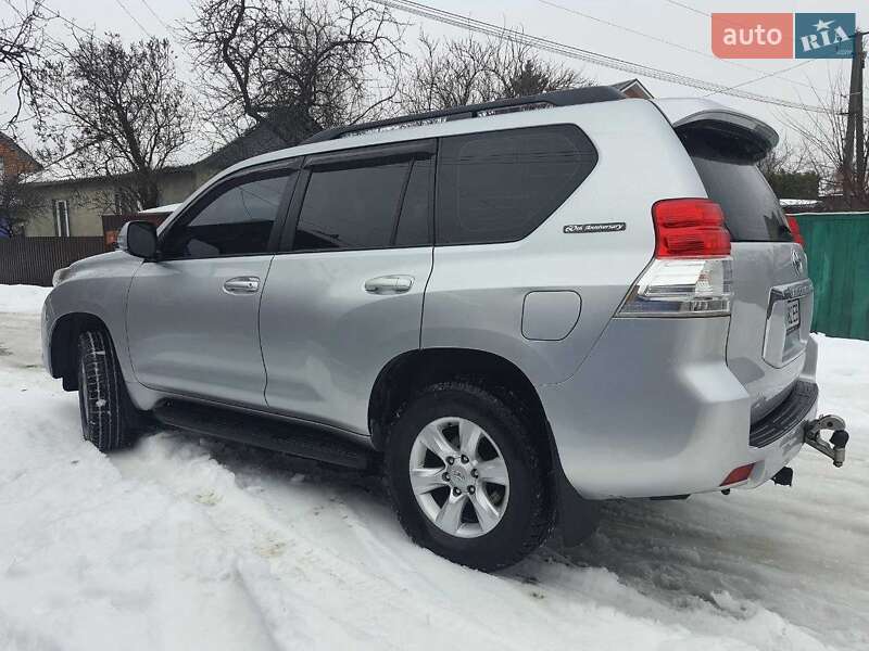 Позашляховик / Кросовер Toyota Land Cruiser 2012 в Сумах