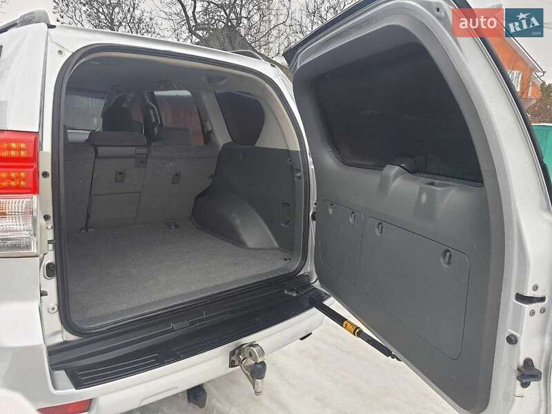 Позашляховик / Кросовер Toyota Land Cruiser 2012 в Сумах