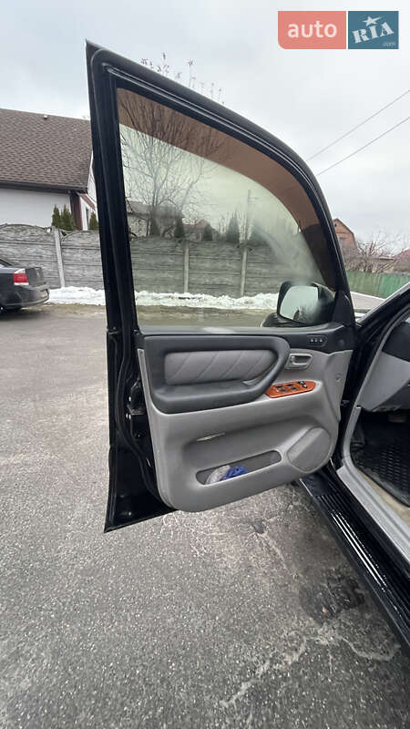 Внедорожник / Кроссовер Toyota Land Cruiser 2003 в Киеве