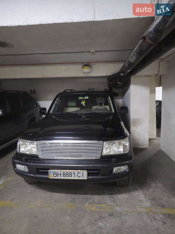 Toyota Land Cruiser 2004 Toyota Land Cruiser 2004