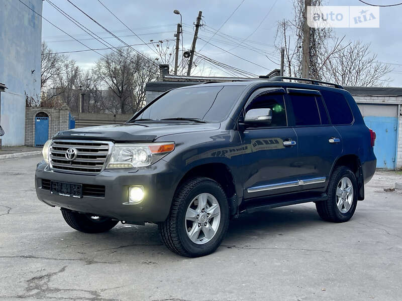 Внедорожник / Кроссовер Toyota Land Cruiser 2012 в Каменском