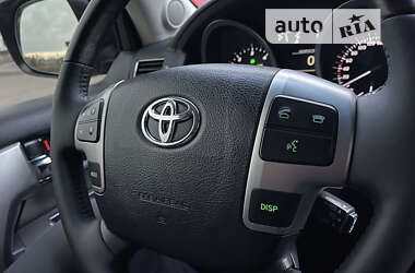 Внедорожник / Кроссовер Toyota Land Cruiser 2012 в Каменском