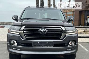 Внедорожник / Кроссовер Toyota Land Cruiser 2018 в Киеве