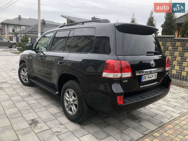 Внедорожник / Кроссовер Toyota Land Cruiser 2007 в Ровно