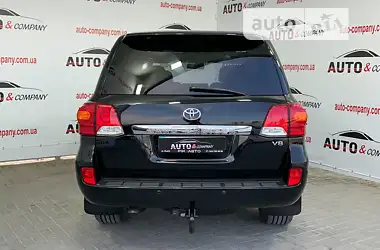 Toyota Land Cruiser 2012